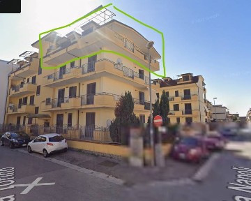 Mansarda via Torino, Centro, Portico di Caserta