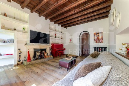 Villa bifamiliare via Castello Visconteo, 2, Centro, Rozzano