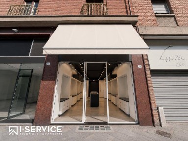 Locale commerciale in Affitto