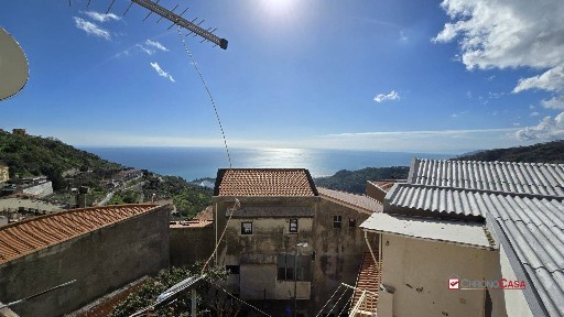 Trilocale Alì Superiore, Alì