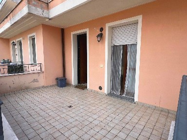 Trilocale largo dei Peschi, Montelabbate