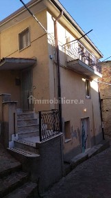Terratetto unifamiliare via Cavour Vico 1, Centro, Davoli