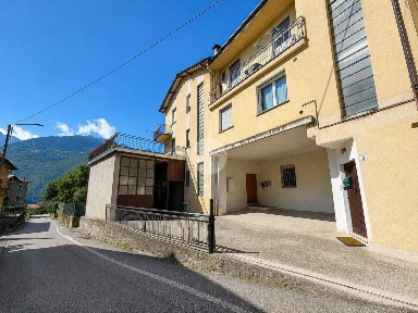 Terratetto plurifamiliare via IV Novembre 4, Centro, Ponte in Valtellina