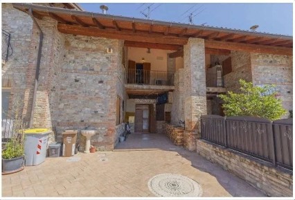 Villa a schiera Podenzano, Centro, Podenzano