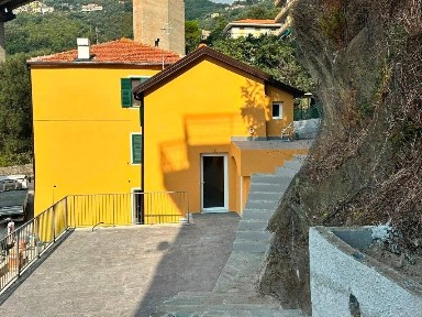 Terratetto unifamiliare 120 m², ottimo stato, Centro, Varazze