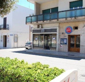 Locale commerciale in Affitto