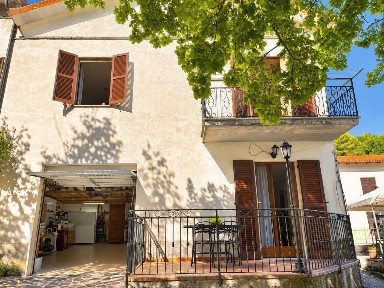 Villa a schiera frazione Pompagnano, Cappuccini, Monteluco, Pompagnano, Pincano, Spoleto