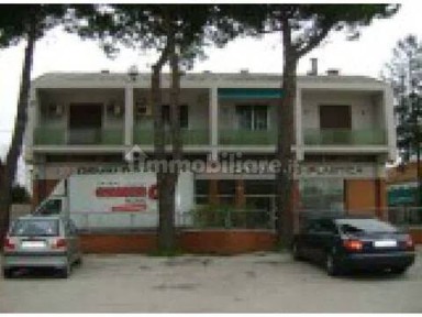 Pesaro, Tombaccia, Via Fermo, 65 -17