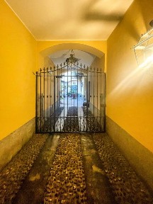 Milano, Brera, Via Fiori Chiari