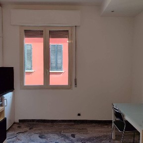 Monolocale via Remorsella 1, Santo Stefano, Bologna
