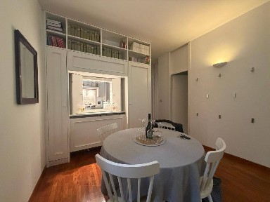 Trilocale via del Borgo di San Pietro, Irnerio, Bologna