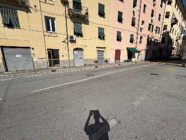 Genova, Cornigliano, Via Evandro Ferri, 10r