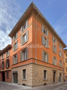 Bologna, Centro Storico, Via Parigi, 18