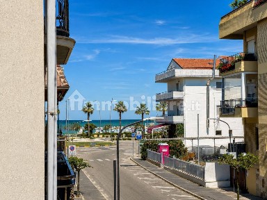 Villa bifamiliare viale della Vittoria 241, Lungomare Marconi, Alba Adriatica