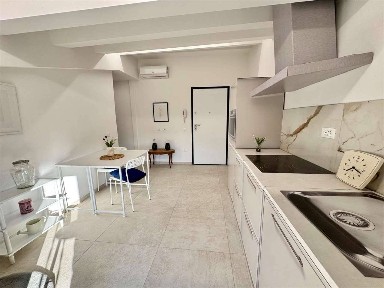 Imola, VIA CAVOUR - RISTRUTTURATO A NUOVO !