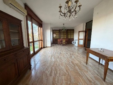 Quadrilocale viale Vittorio Bottego, Centro Storico, Parma