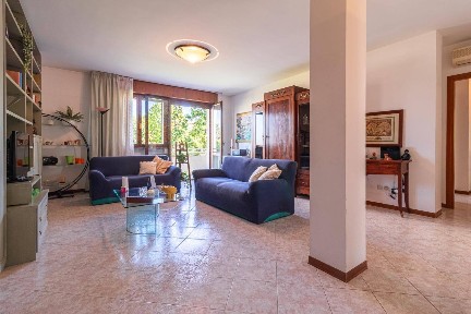 Appartamento via 4 Novembre 40, Sorbolo, Sorbolo Mezzani