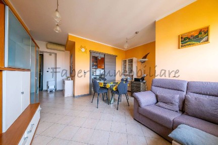 Quadrilocale via Larga 36, San Vitale - Roveri, Bologna