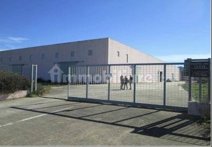 Capannone all'asta zona Industriale Loc. Perda e Quaddu, Isili