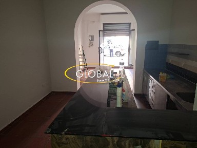 Locale commerciale in Affitto
