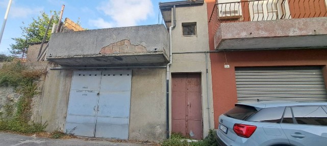 Terratetto plurifamiliare via Terravecchia Inferiore 64, Centro, Vibo Valentia