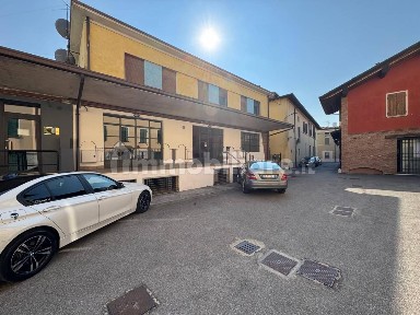 Locale commerciale in Affitto