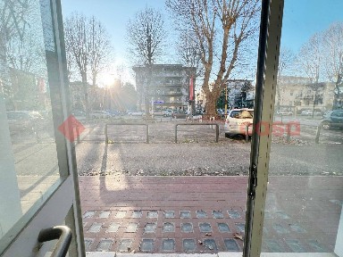 Locale commerciale in Affitto