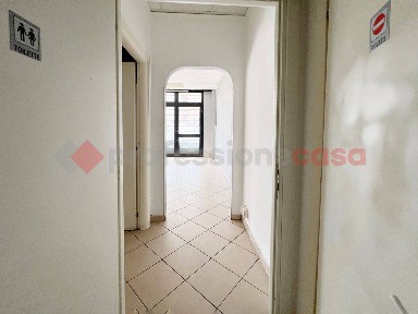 Locale commerciale in Affitto