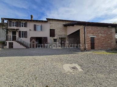 Lesignano de' Bagni, Via Rivalta, 9