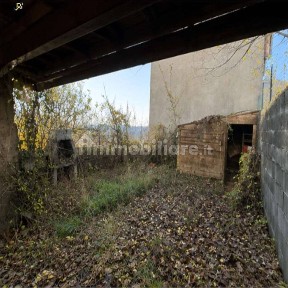 Casa indipendente all'asta Strada della Villa, Tizzano Val Parma