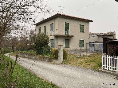 Terratetto unifamiliare via cocconi, Centro, Traversetolo