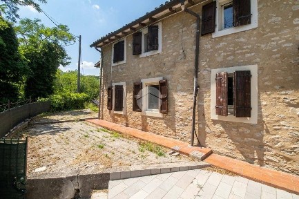 Terratetto plurifamiliare via della Resistenza, Costa Di Castrignano, Langhirano