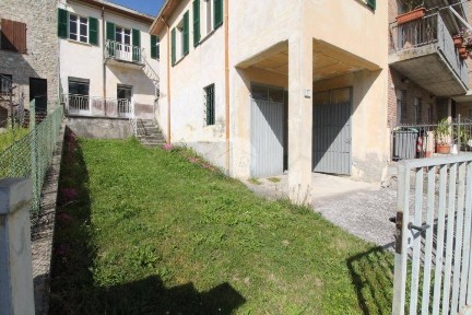 Terratetto plurifamiliare via Gino Cacchioli 5, Cozzano, Langhirano