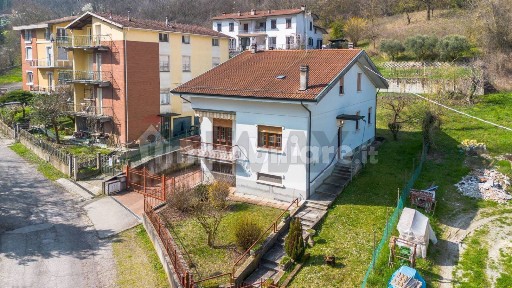 Terratetto unifamiliare via Montegrappa 36, Centro, Salsomaggiore Terme