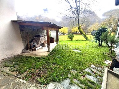 Palanzano, Frazione Isola, 21