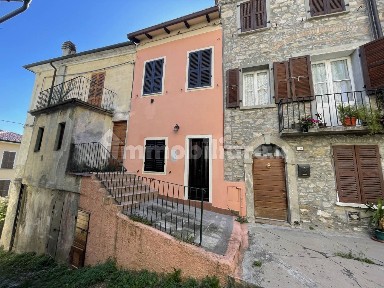 Bardi, Borgo Mandria, 22