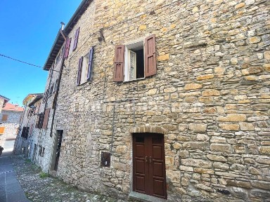 Terratetto unifamiliare Borgo Manone 6, Centro, Calestano