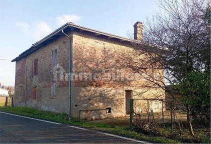 Terratetto unifamiliare strada verdi, 21, Centro, Roccabianca