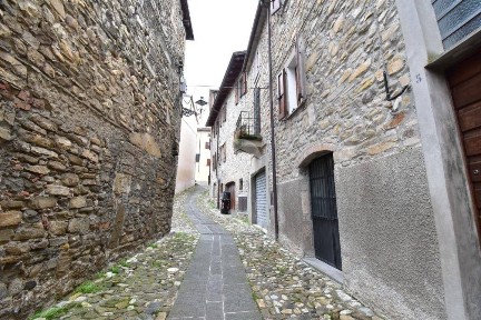 Terratetto plurifamiliare V. Giuseppe Mazzini 3, Centro, Calestano