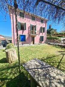 Terratetto unifamiliare Località Ponte Vetrione 17, Varano de' Melegari