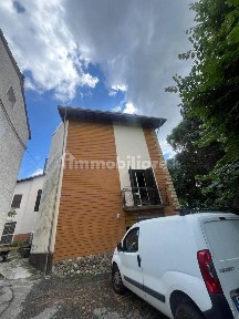 Terratetto unifamiliare 232 m², da ristrutturare, Centro, Pellegrino Parmense