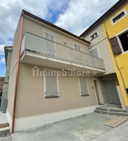 Terratetto unifamiliare via garibaldi, 20, Centro, Soragna