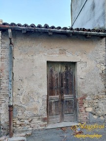 Terratetto plurifamiliare 85 m², da ristrutturare, San Michele Tiorre, Felino