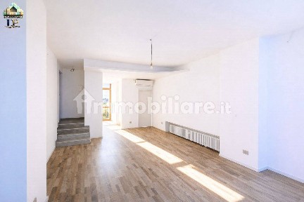 Loft via Alessandro Manzoni 10, Centro Storico, Monza