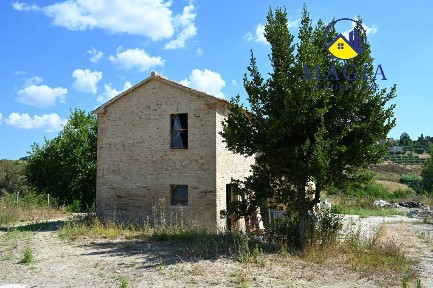 Rustico piazza Giacomo Leopardi 31, Centro, Spinetoli