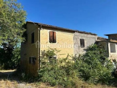 Cascina via Pietro Nenni, 7, Spinetoli