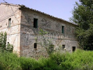 Casale Contrada Menocchia 176, Montefiore dell'Aso