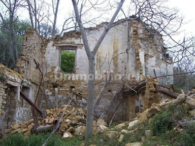 Rustico, da ristrutturare, 190 m², Ripatransone