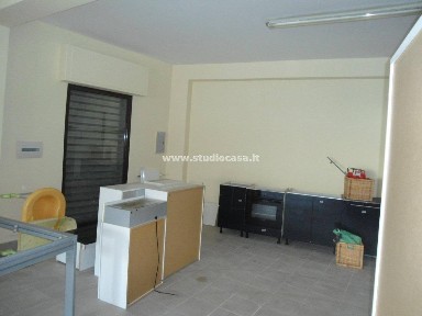 Magazzino - Deposito in Affitto