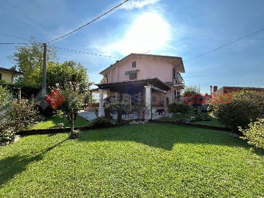 Terratetto unifamiliare via Alcide De Gasperi, Centro, Trevenzuolo